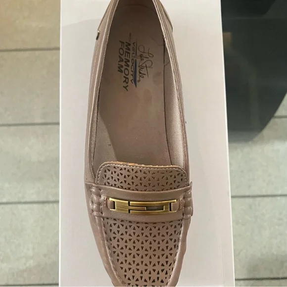 Used - Picture 5 of 5